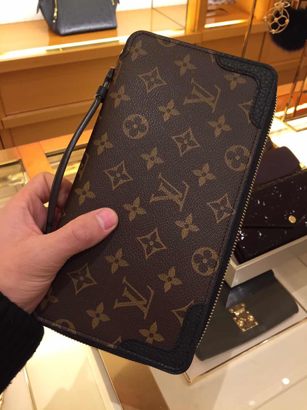 Real Louis Vuitton Daily Organizer Bags M60679 Noir
